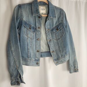 I Love H81 Denim Jean Jacket Womens Size Small Long Sleeve Button Med/Light Wash